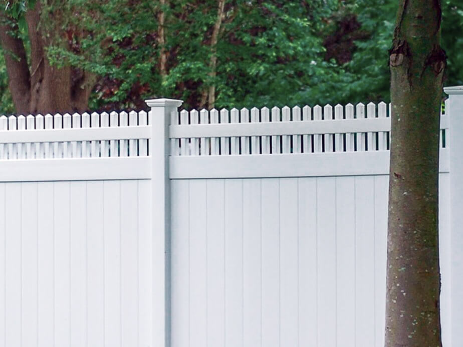 Bastrop Texas residential vinyl fencing company