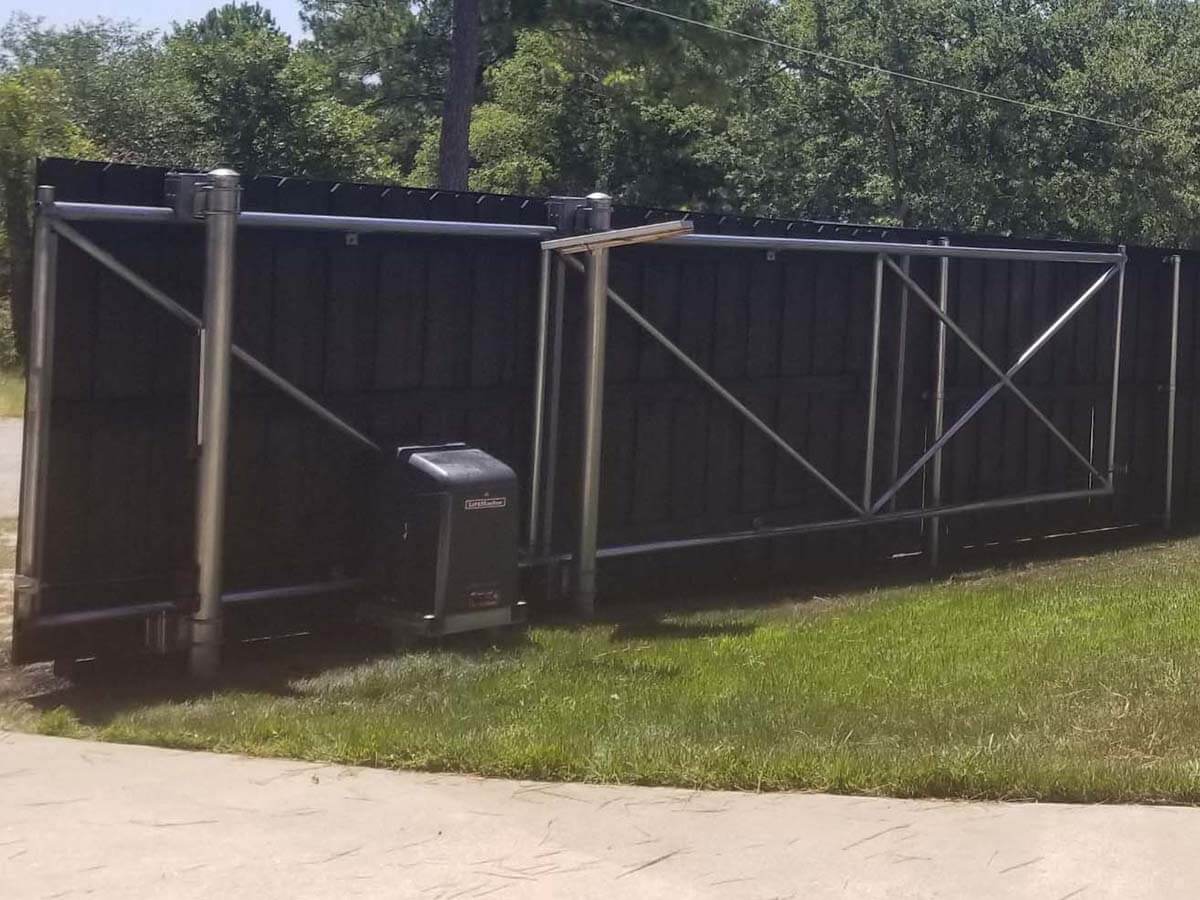 Wood Gates for Bastrop County properties.