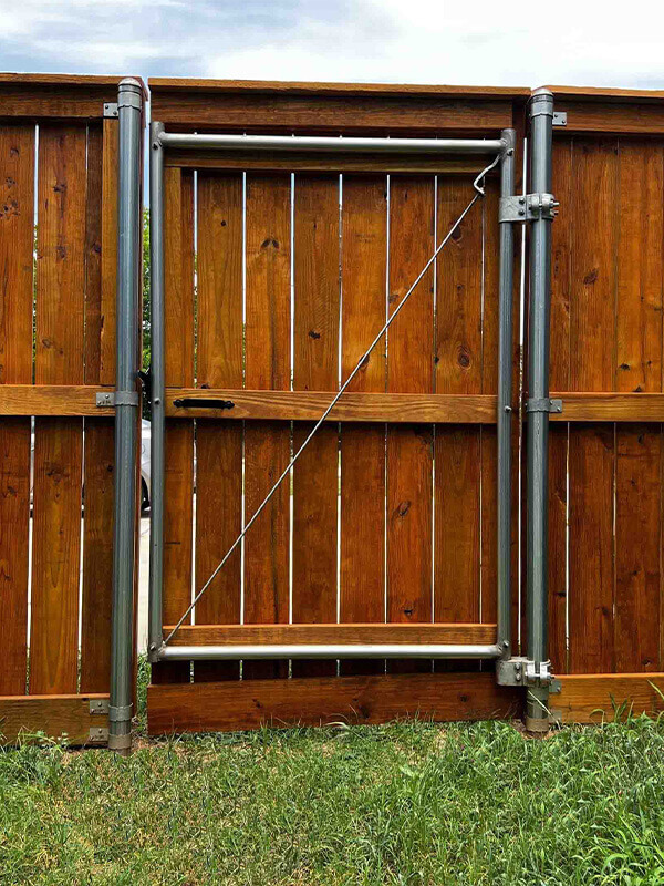 Custom Wood Gates in Bastrop