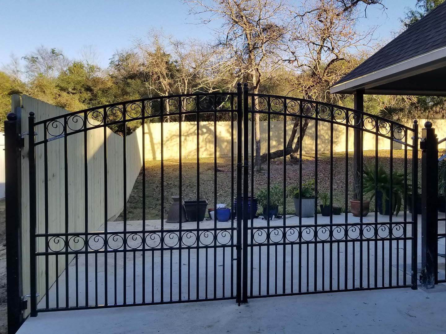 Standard Gate in Bastrop County TX